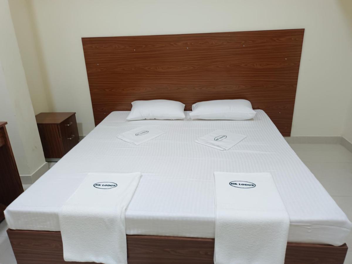 Nk Lodge Коимбаторе Екстериор снимка